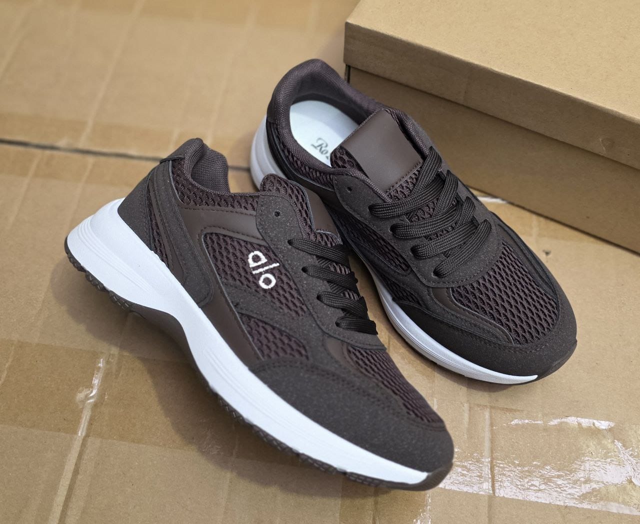 Кроссовки женские, код 2588783