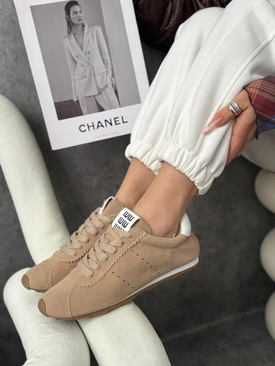 Кроссовки женские, код 2588755