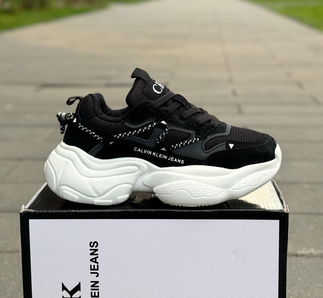 Кроссовки женские, код 2588754