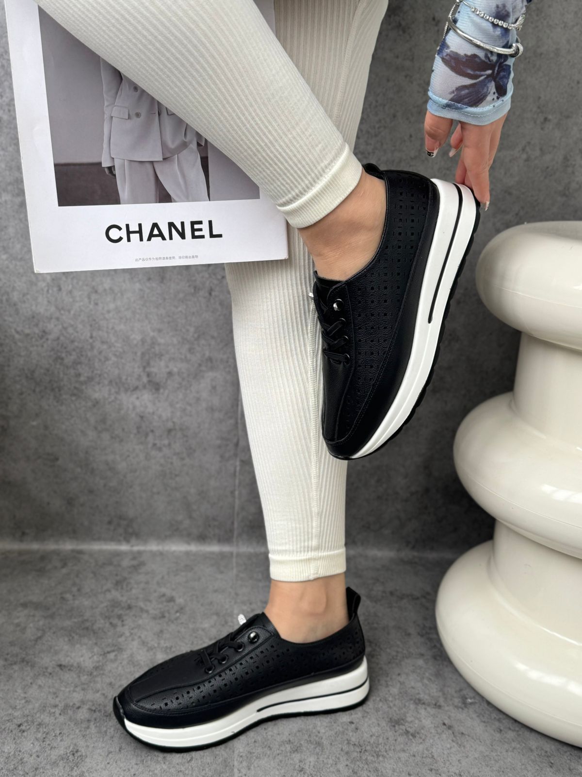 Кроссовки женские, код 2589443