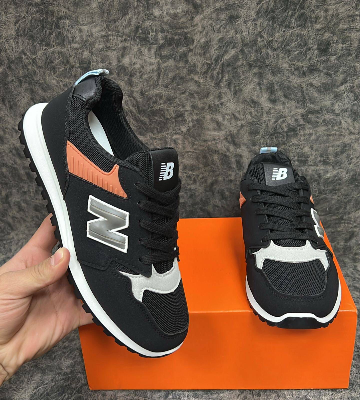 Кроссовки женские, код 2588956