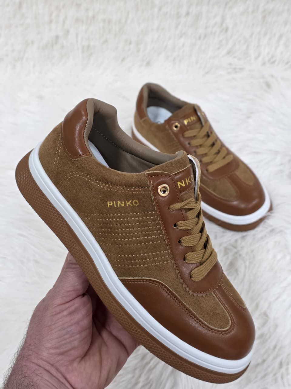 Кроссовки женские, код 2588824