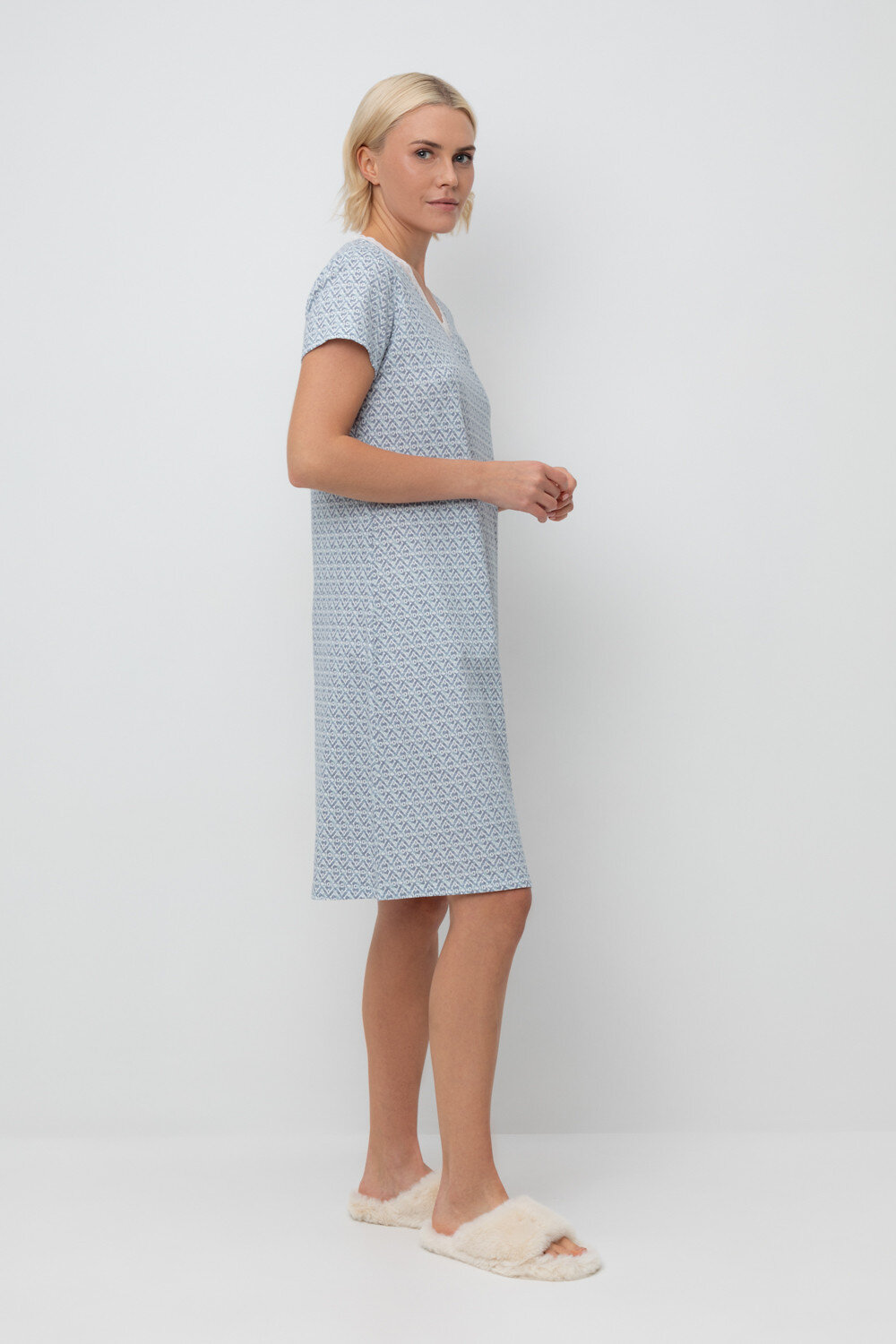 ст. цена1400руб.! Trikozza Сорочка Е 10054сахар