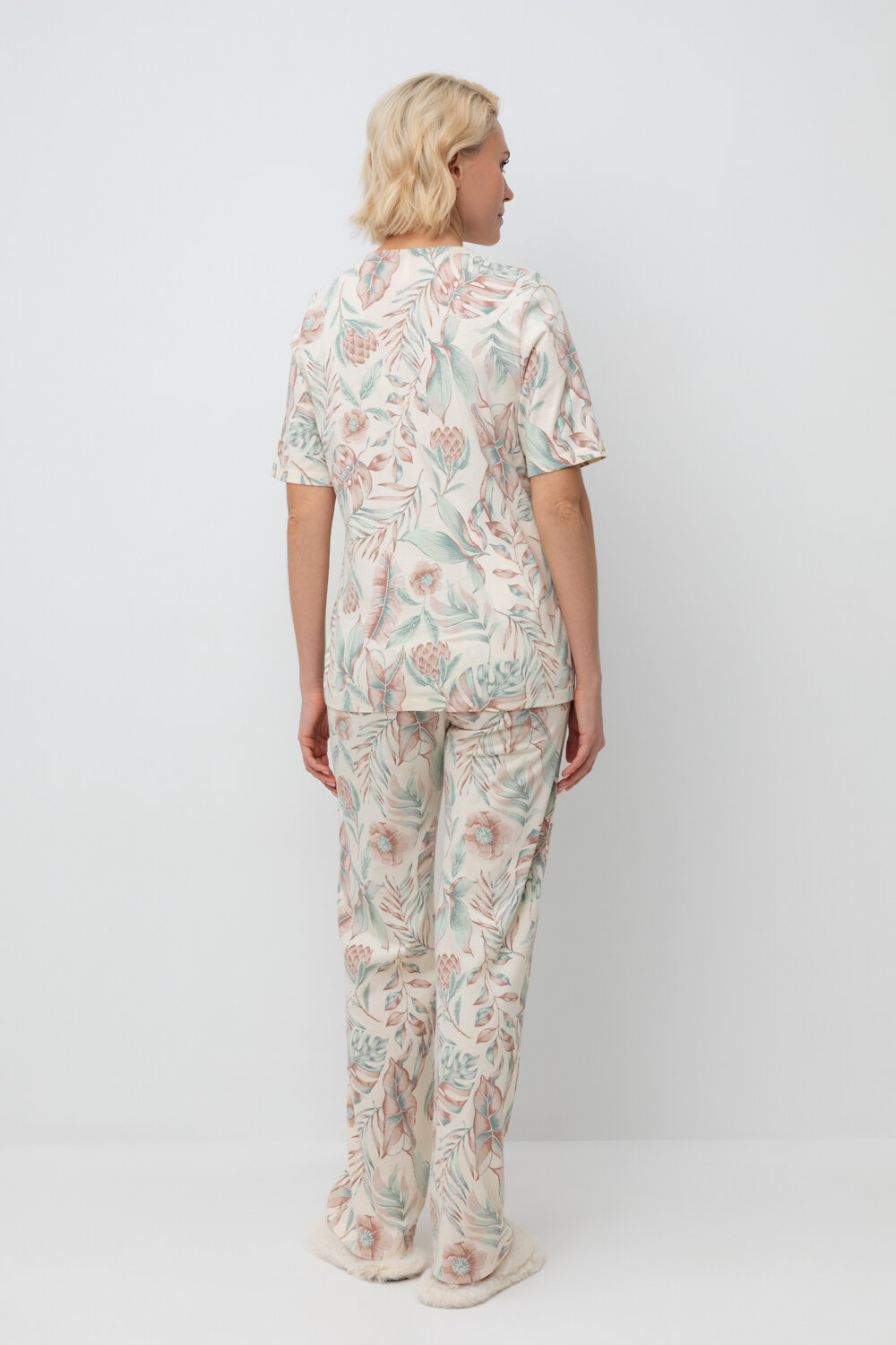 ст. цена2240руб.! Trikozza Пижама Е 20153айвори, акварельные тропики