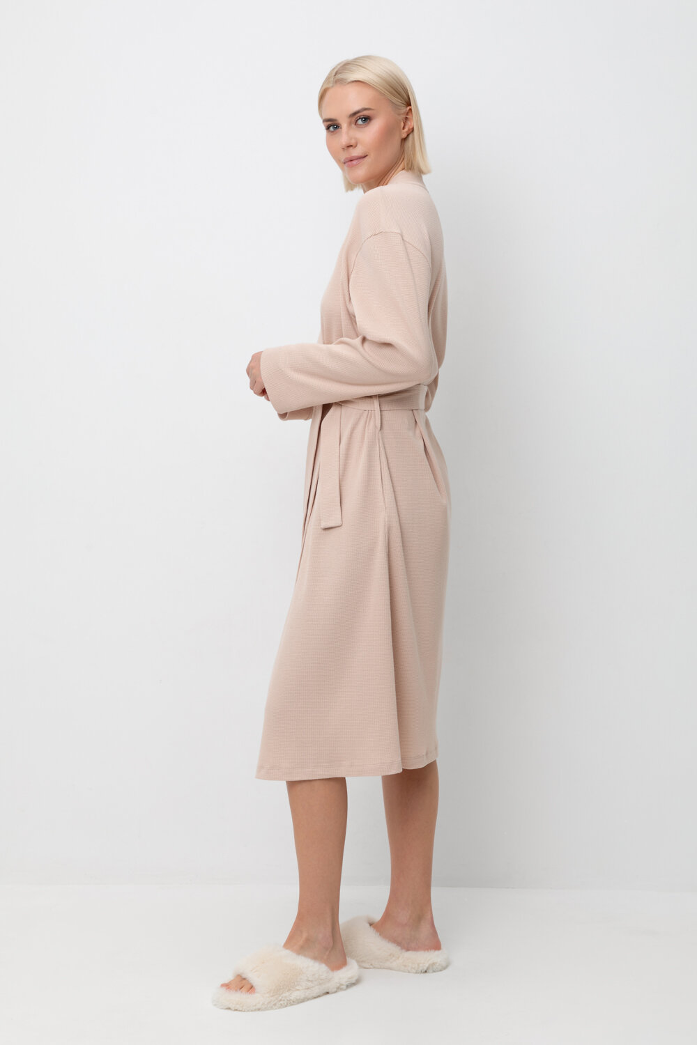 ст. цена2240руб.! Trikozza Халат Е 50026нюдовый беж