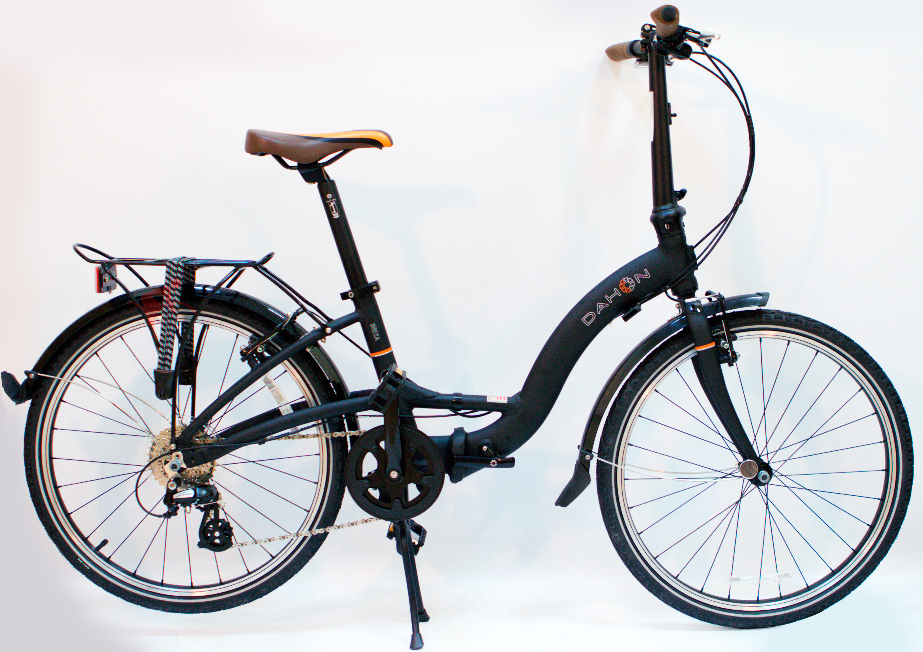 Складной велосипед купить 26. Велосипед Dahon briza. Дорожный велосипед Dahon briza d8 (2016). Dahon складной велосипед. Складной велосипед Dahon 24.