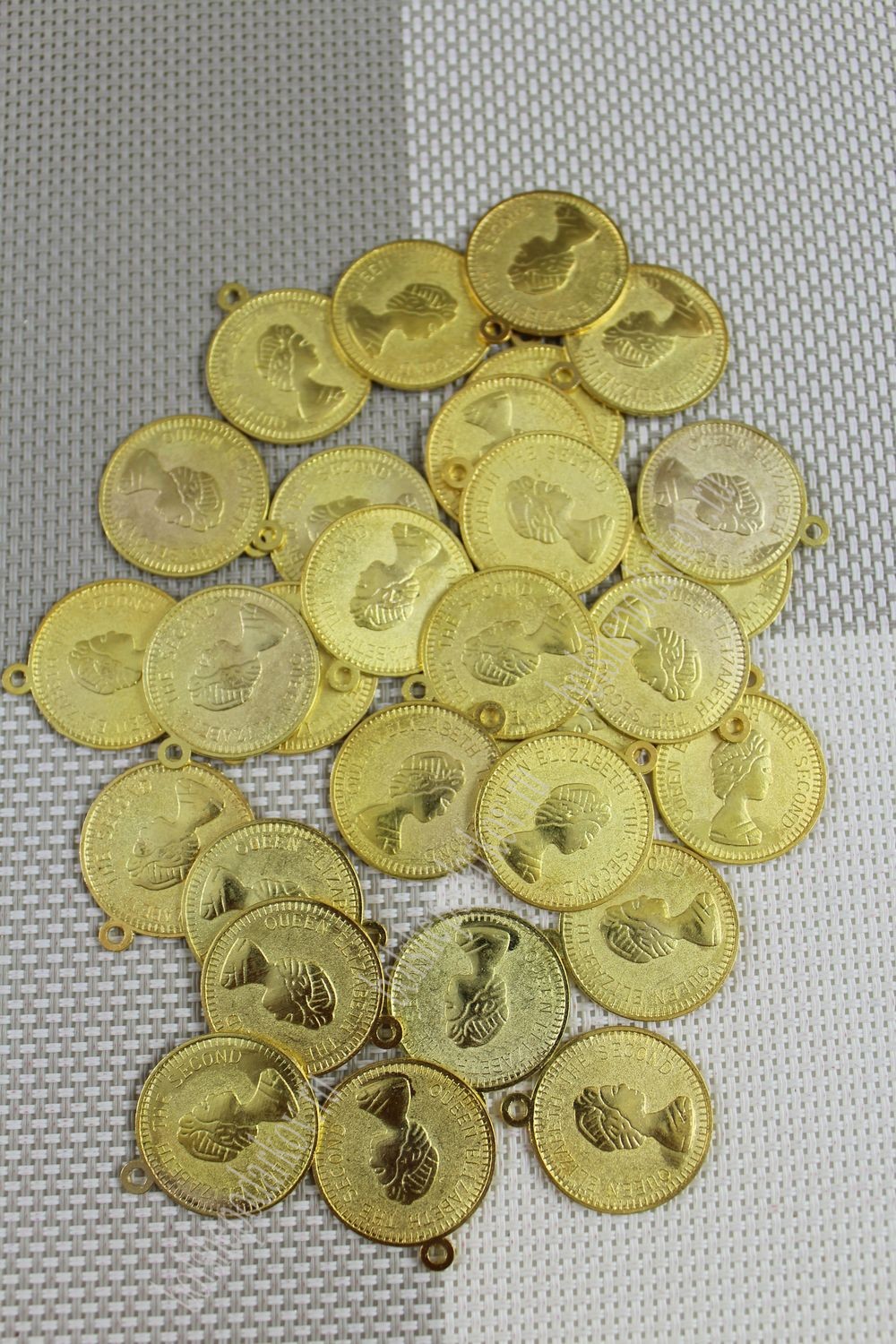 монеты для рукоделия