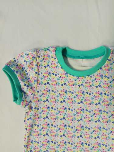 Комплект для девочки (футболка+юбка) Зеленый 710-41