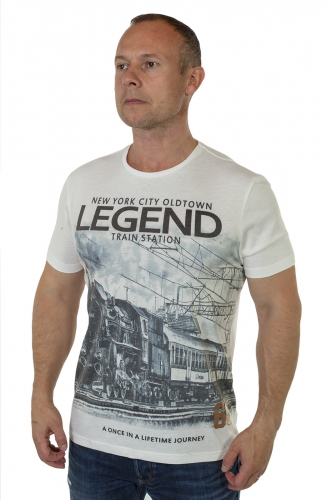 Белая мужская футболка с принтом от Young Men для ценителей легендарных историй №103 ОСТАТКИ СЛАДКИ!!!!