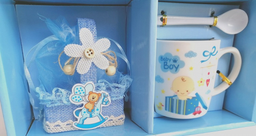 Подарочный набор из кружки, ложки и корзинки для мальчика, из фарфора