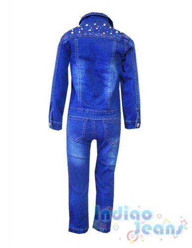 Модный джинсовый костюм с отделкой жемчугом  и стразами