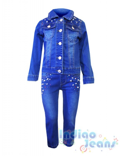 Модный джинсовый костюм с отделкой жемчугом  и стразами