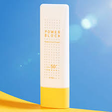 Крем-эссенция солнцезащитный с экстрактом центеллы A'PIEU Power Block Essence Sun Cream SPF50+ PA++++