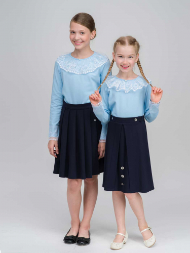 Трикотажная школьная блузка Амира голубая с белым