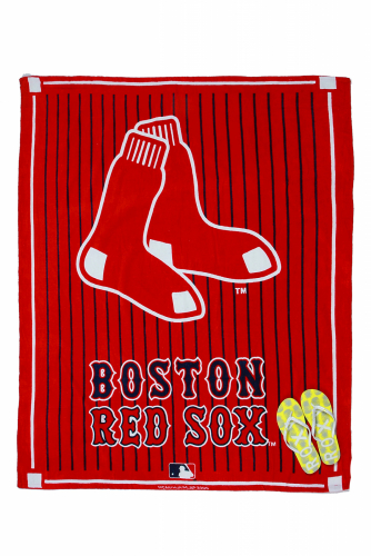 Спортивное красное полотенце с логотипом Boston Red Sox. Комфортно и вытираться, и на солнышке поваляться №172