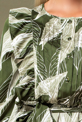 Платье с защипами на груди (листья на зеленом)