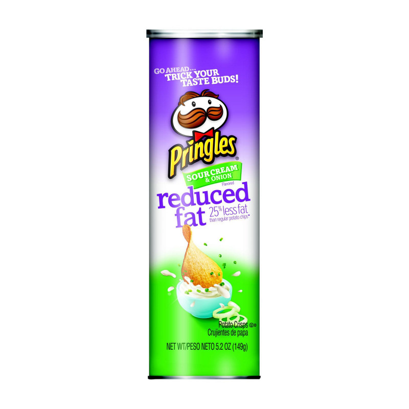 Напиток чипсы. Принглс сметана. Принглс сметана и лук. Pringles сметана. Чипсы принглс сметана и лук.