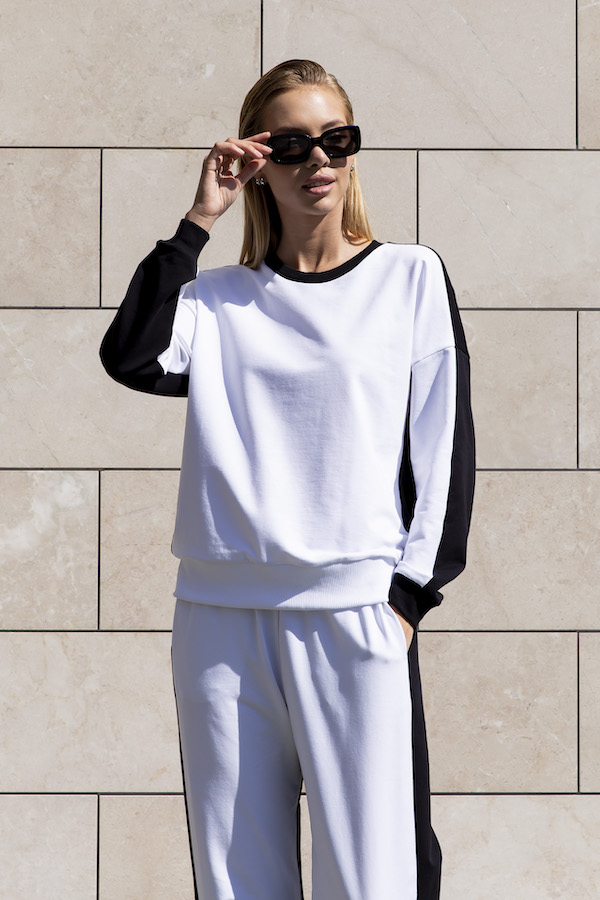 65103 Свитшот. Уцененный товар белый