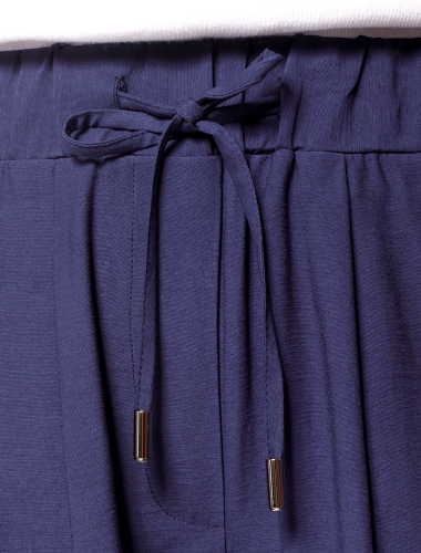 Ст.цена 2390р Свободные брюки из плотного лиоцела на резинке D24.214 дымчатый синий