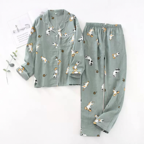 Пижама зелёная с котиками размер М