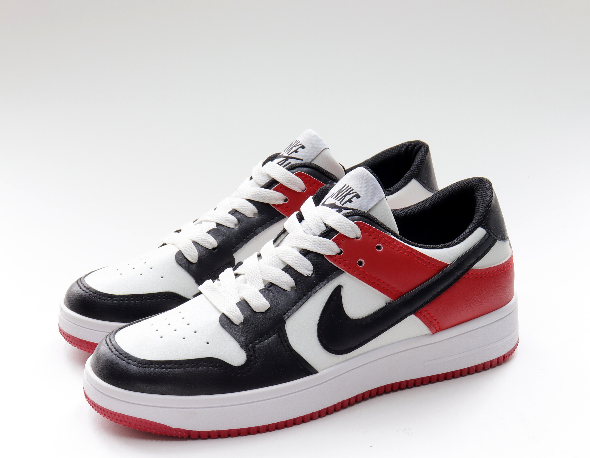 СКИДКА!Цена была 1104р.Кроссовки (36-41)р. / шт.