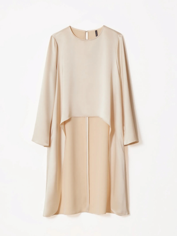 Блуза из тенсела ,
80% полиэстер, 20% вискоза ,