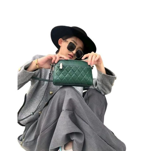 ст. цена1650руб.! Женская кожаная сумка 88329 D GREEN