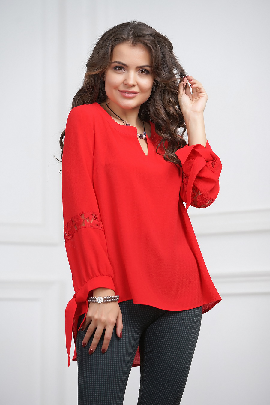 Красная блузка