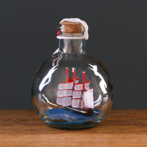 Корабль сувенирный, в бутылке, вертикальн. 9*10см