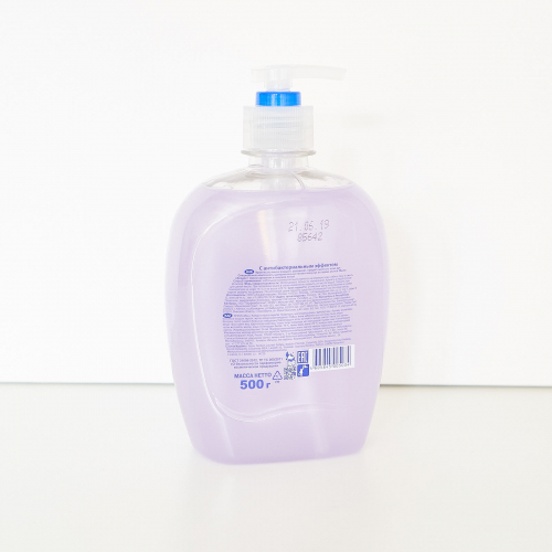 Жидкое мыло ”Help” с Антибактериальным эффектом 500 г с дозатором