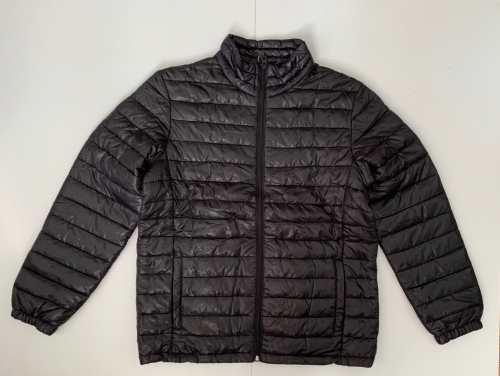 Черная короткая куртка для мужчин  №3568