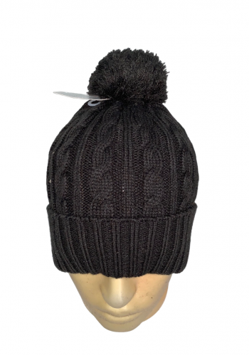Черная шапка с вязаными косами и помпоном  №175