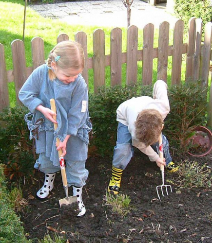 Детская садовая лопата Sneeboer