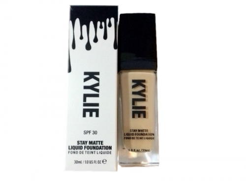 Тональный крем Kylie Stay matte liquid foundation30ml (КОПИИ)