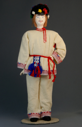 Кукла сувенирная фарфоровая. Вепский мужской свадебный костюм. К.19 - н.20 в.