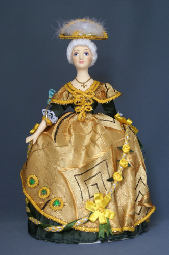 Кукла сувенирная фарфоровая. Дама в бальном платье. 18 в.