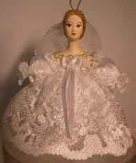 Кукла-подвеска сувенирная фарфоровая. Невеста.