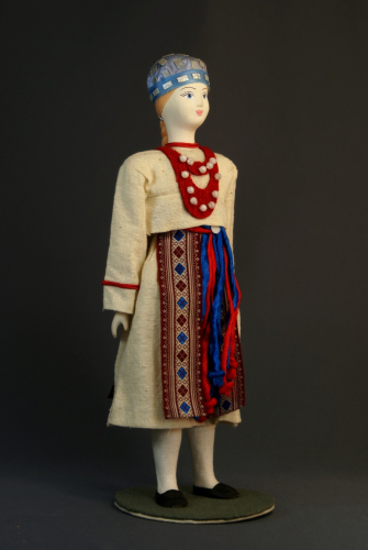 Кукла сувенирная фарфоровая. Традиционный национальный костюм. Водь.