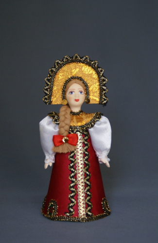 Кукла сувенирная фарфоровая. Девушка в традиционном русском наряде.