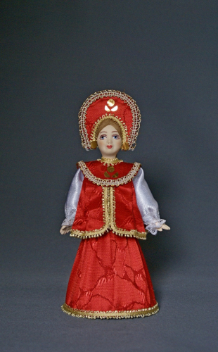 Кукла сувенирная фарфоровая. Русский праздничный костюм.