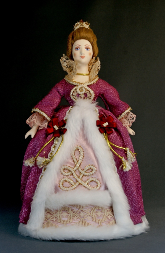 Кукла сувенирная фарфоровая. Дама в парадном платье. Сер. 18 в. Европа.
