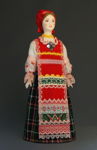 Кукла сувенирная фарфоровая. Традиционный девичий крестьянский костюм.