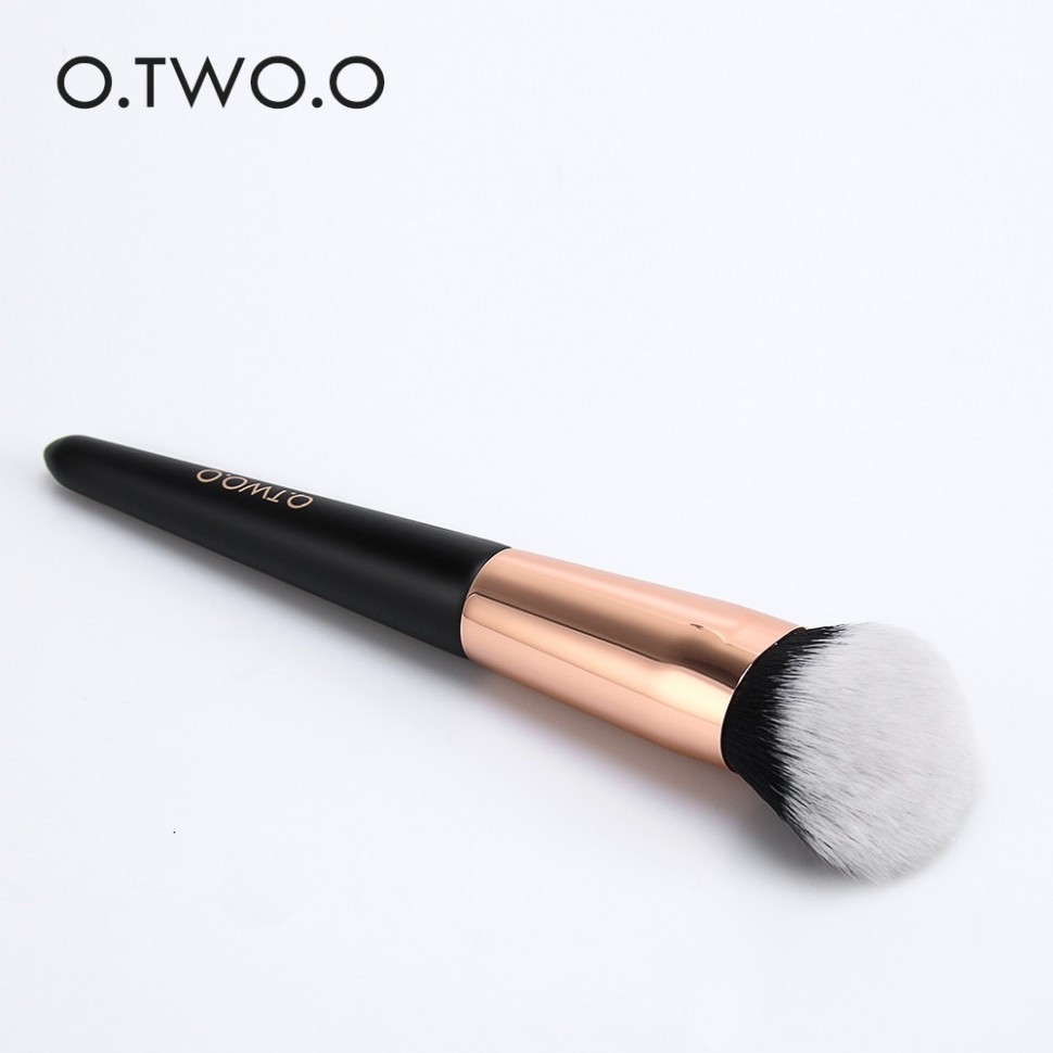 Кисть для макияжа O.TWO.O Contour - Powder Brush (арт. B113-10) (КОПИИ)