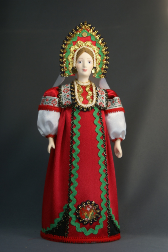 Кукла сувенирная фарфоровая. Праздничный девичий народный костюм.