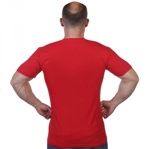 Красная однотонная мужская футболка