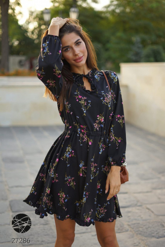 Платье мини с цветочным принтом