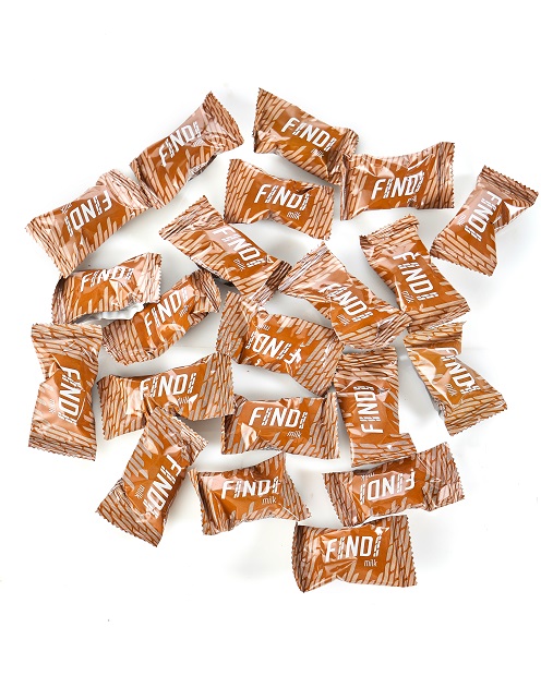 Финики с миндалем в шоколадной глазури Findi MILK весовые (5 кг коробка)