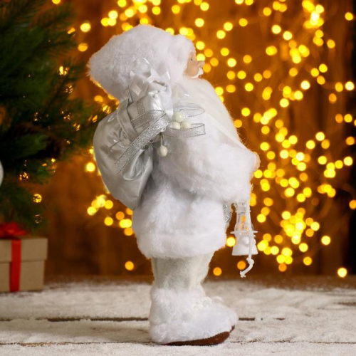 Дед Мороз в белой шубке с фонариком и подарками 30 см