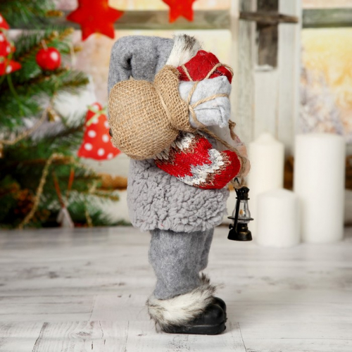 Дед Мороз в вязаном костюме с фонарём 30 см