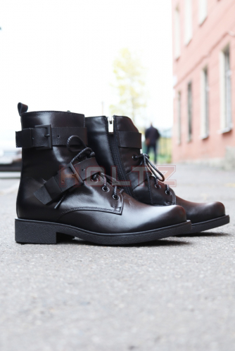 Женские демисезонные черные ботинки 8205-0-0-2